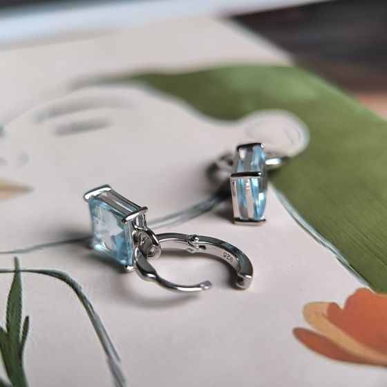 Серебряные серьги с топазом 5.692ct