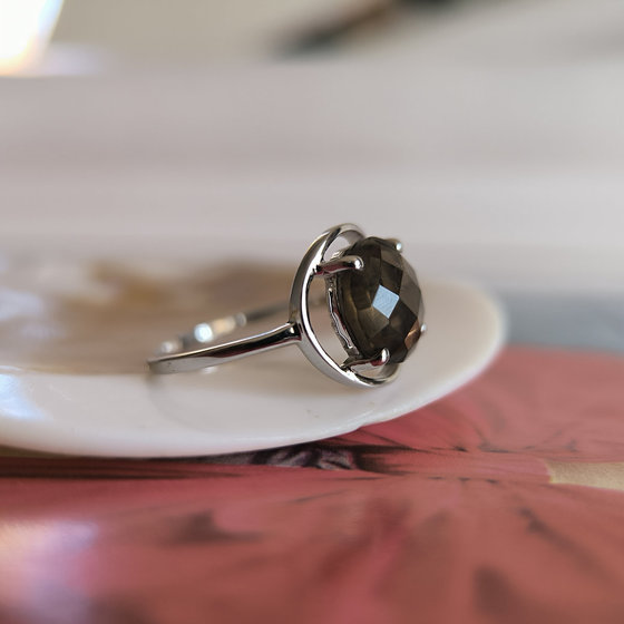 Серебряное кольцо с раухтопазом (дымчатым кварцем) 3.425ct