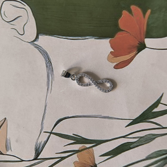 Серебряная подвеска с фианитами