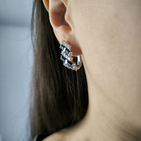 Серебряные серьги с сапфиром 6.05ct, фианитами