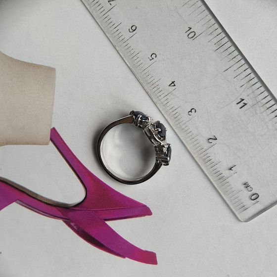 Серебряное кольцо с сапфиром 1.775ct