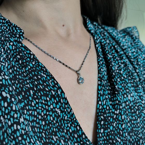 Серебряная подвеска с топазом 0.93ct