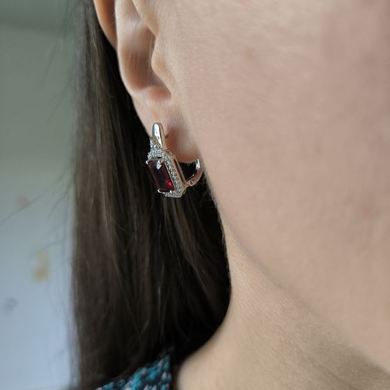 Серебряные серьги с гранатом nano, фианитами