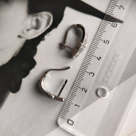 Серебряные серьги без камней