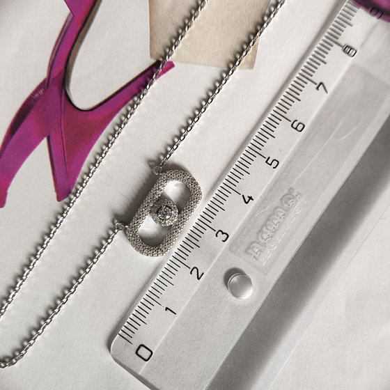 Серебряное колье с фианитами