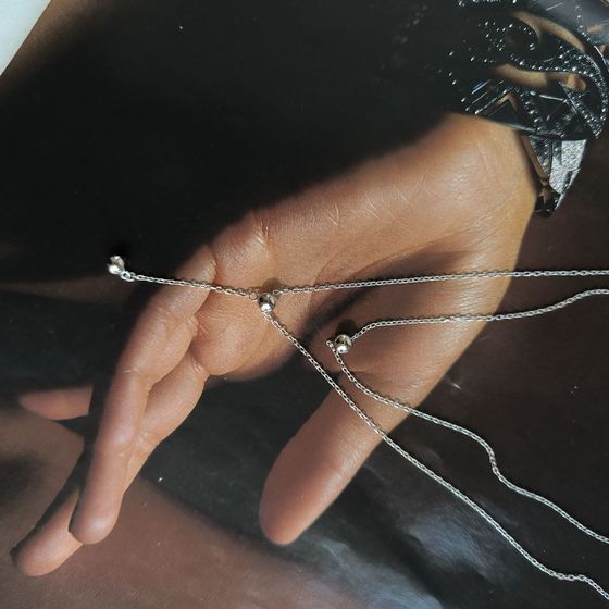 Серебряное колье без камней