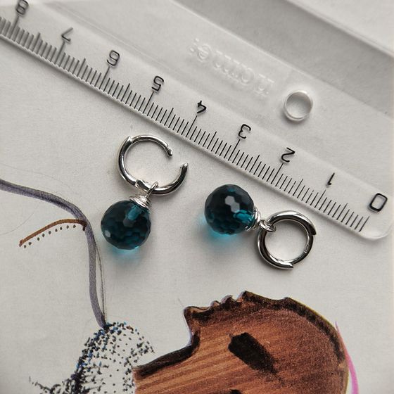 Серебряные серьги с фианитами