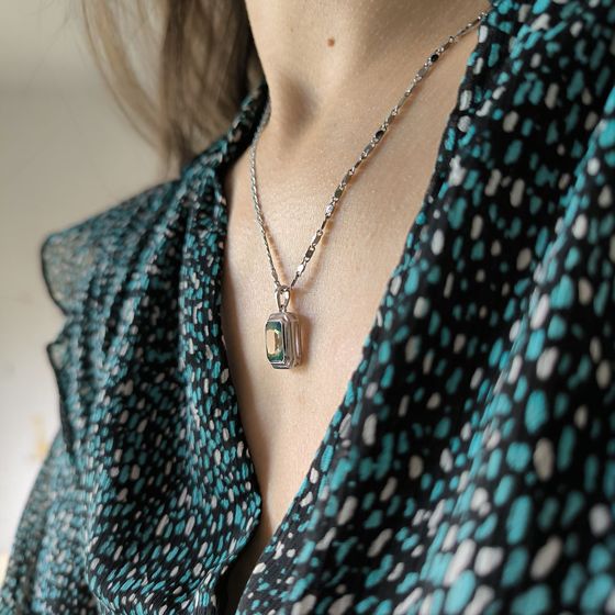 Серебряная подвеска с мистик топазом 2.4ct