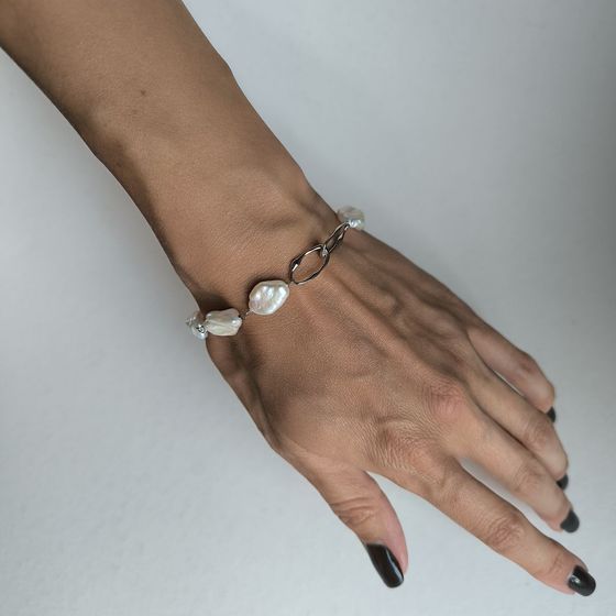 Серебряный браслет с жемчугом барочным Серебряный браслет с жемчугом барочным