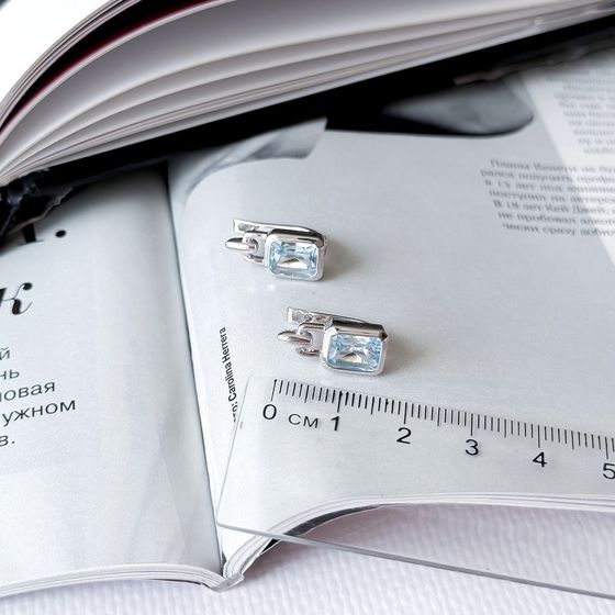 Серебряные серьги с топазом 3.933ct