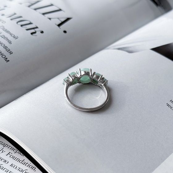 Серебряное кольцо с изумрудом 2.495ct