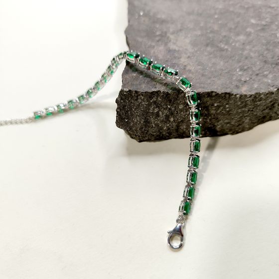 Серебряный браслет с изумрудом nano