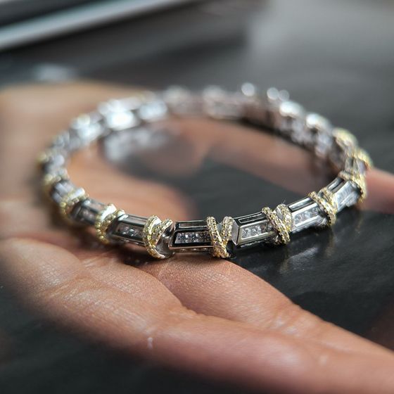 Серебряный браслет с фианитами