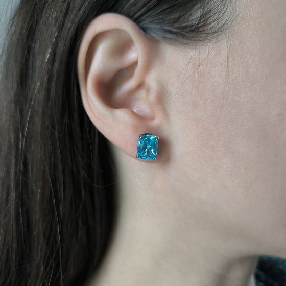 Серебряные серьги с топазом