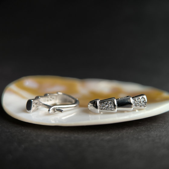 Серебряные серьги с фианитами 0.2ct