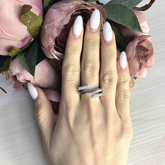 Серебряное кольцо с фианитами