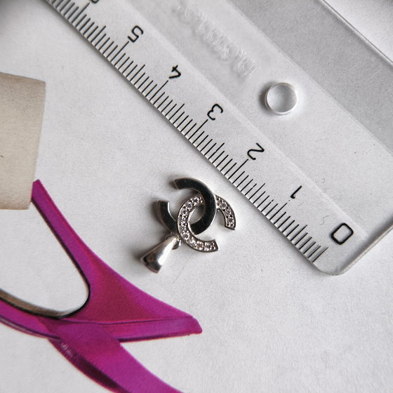 Серебряная подвеска с фианитами 0.12ct