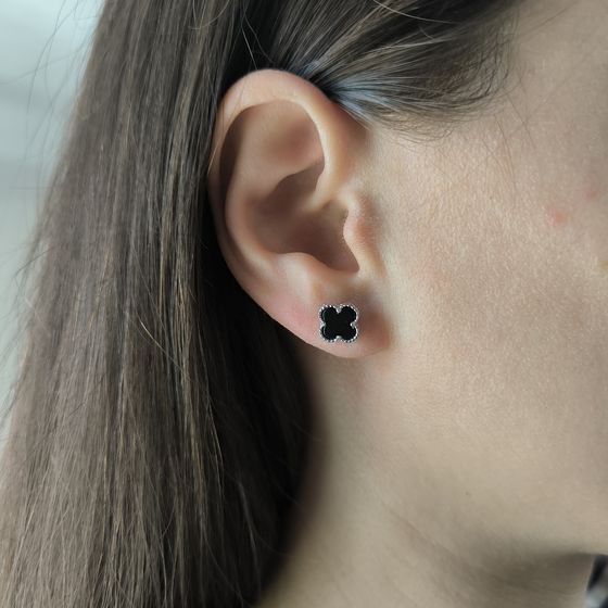 Серебряные серьги с ониксом