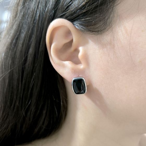 Серебряные серьги с ониксом