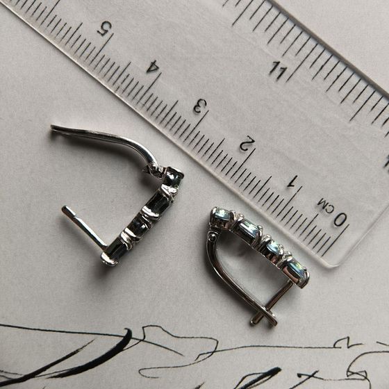 Серебряные серьги с мистик топазом 1.8ct