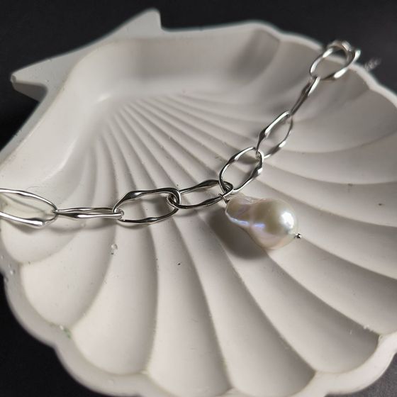 Серебряный браслет с жемчугом барочным