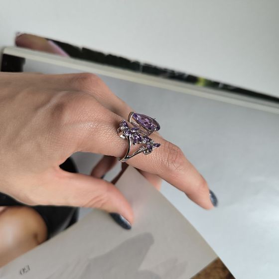 Серебряное кольцо с аметистом 4.523ct