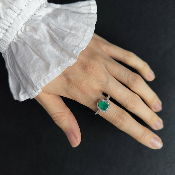 Серебряное кольцо с агатом 1.676ct, фианитами