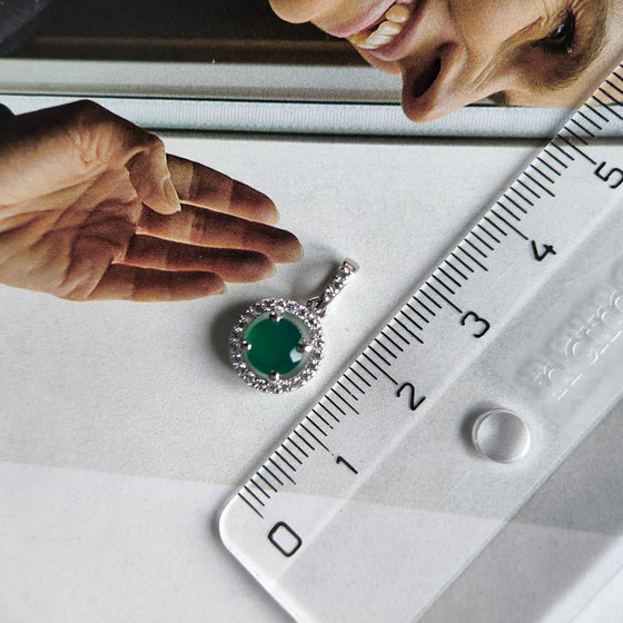 Серебряная подвеска с агатом 1.01ct, фианитами