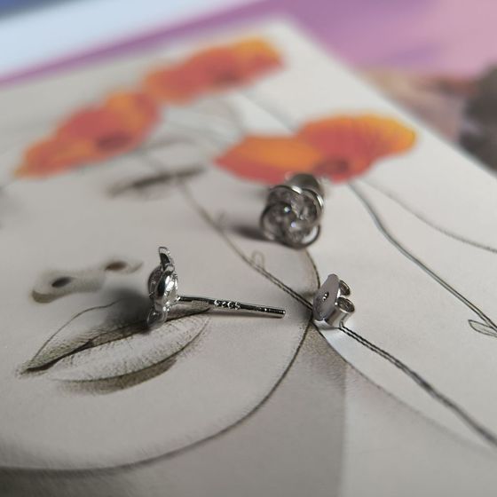 Серебряные серьги с фианитами