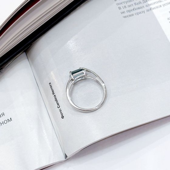 Серебряное кольцо с топазом Лондон Блю 1.283ct