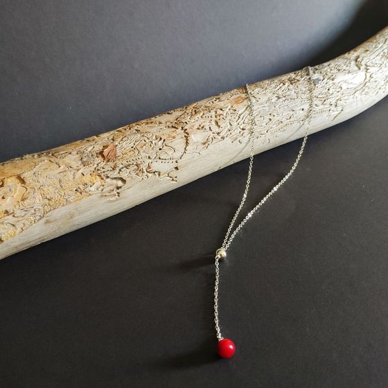 Серебряное колье с кораллом