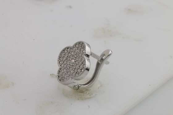 Серебряные серьги с фианитами 1.4ct