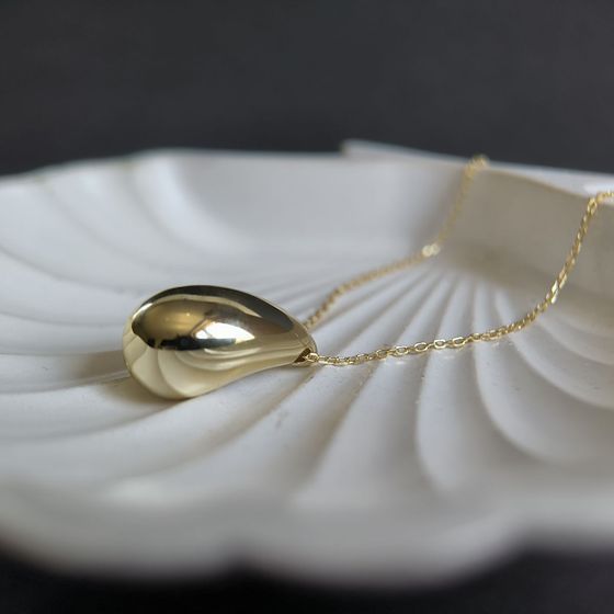 Серебряное колье без камней