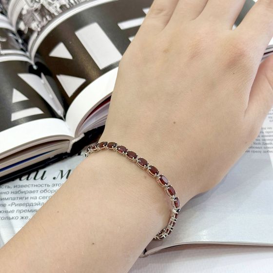 Серебряный браслет с гранатом 13.21ct