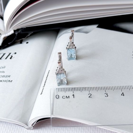 Серебряные серьги с топазом 3.897ct