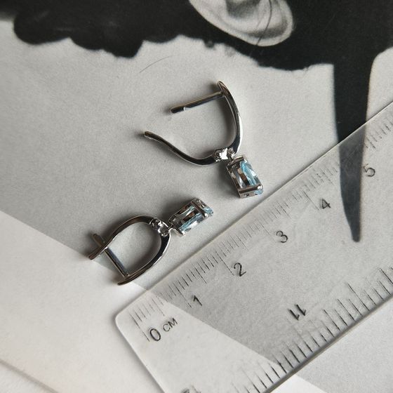 Серебряные серьги с топазом 1.693ct