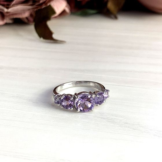 Серебряное кольцо с аметистом 2.292ct