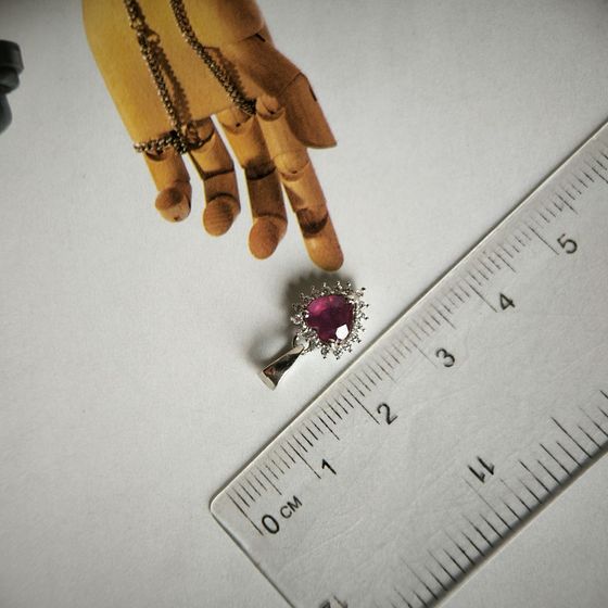 Серебряная подвеска с рубином 1.337ct