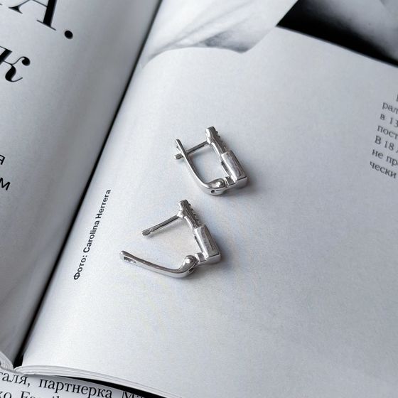 Серебряные серьги с сапфиром 1.362ct, фианитами