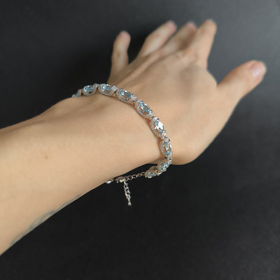 Серебряный браслет с топазом 11.335ct