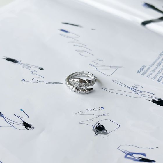 Серебряное кольцо с фианитами