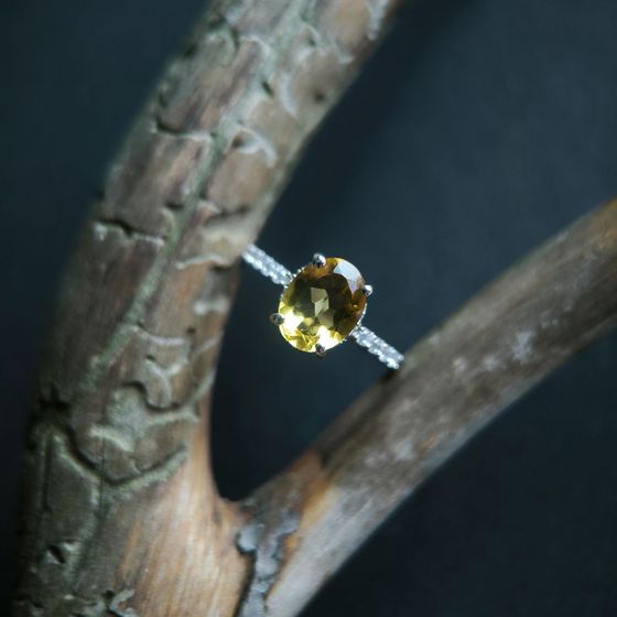 Серебряное кольцо с цитрином nano