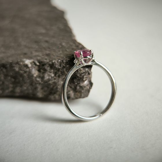 Серебряное кольцо с рубином 1.113ct