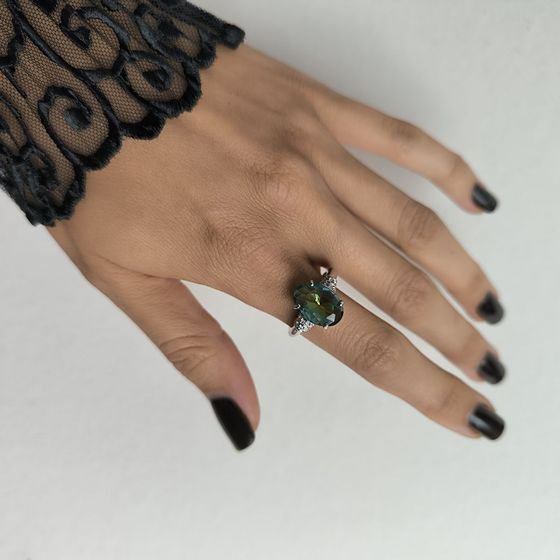 Серебряное кольцо с мистик топазом 3.78ct