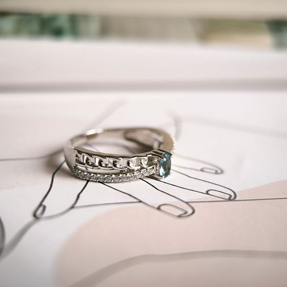 Серебряное кольцо с топазом Лондон Блю 0.527ct