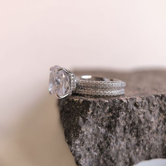 Серебряное кольцо с фианитами