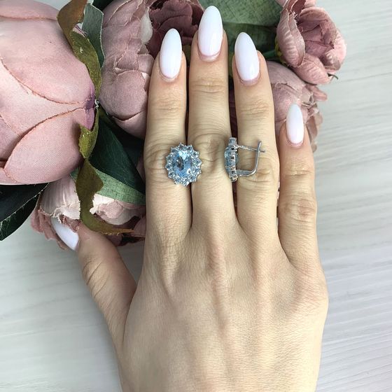 Серебряные серьги с топазом 8.42ct