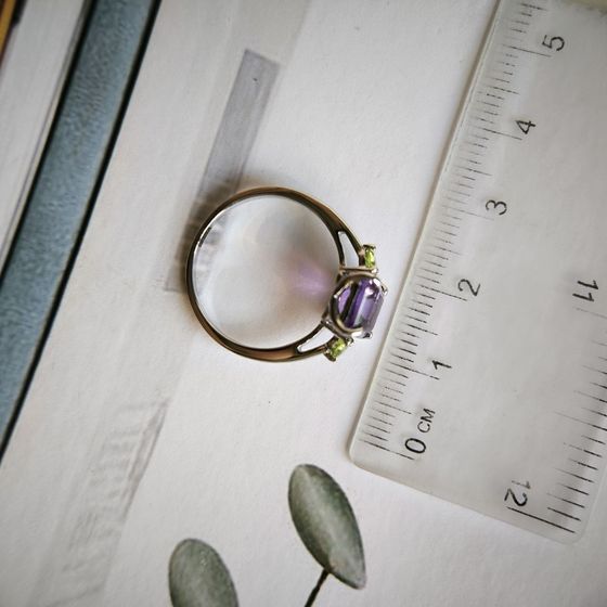 Серебряное кольцо с аметистом 2.558ct,
