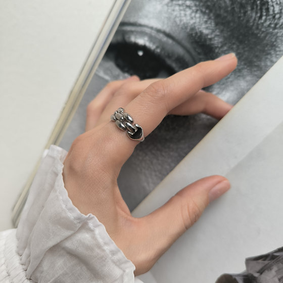 Серебряное кольцо без камней