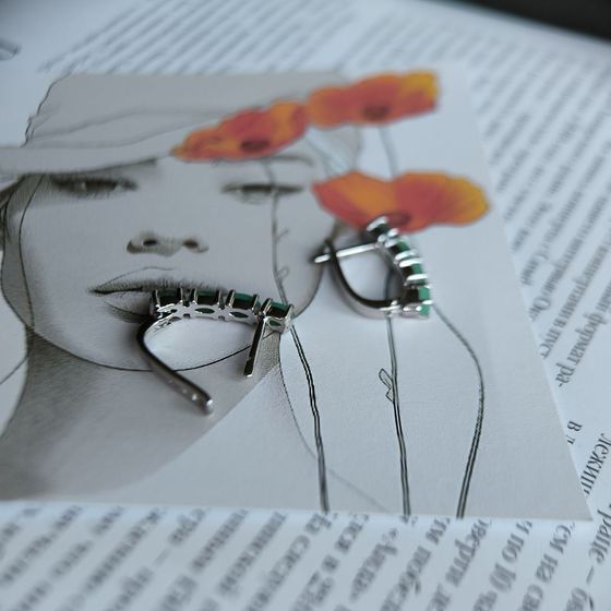 Серебряные серьги с изумрудом 1.675ct